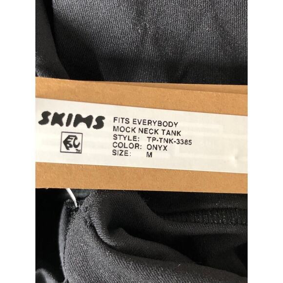 SKIMS Fits Everybody Mock Neck Tank Fitted Onyx Black NWT Medium - Picture 8 of 9
